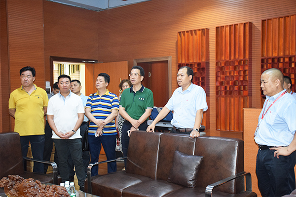 热烈欢迎工商联领导莅临万昌音响公司指导工作