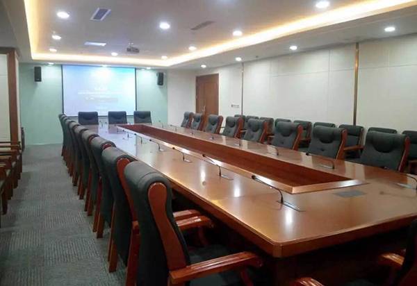 如何选购会议室音响