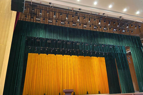 四川宜宾外语大学多功能剧院选用线阵91免费视频APP污系统【万昌企业】