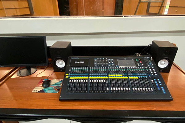 四川宜宾外语大学多功能剧院选用线阵91免费视频APP污系统【万昌企业】