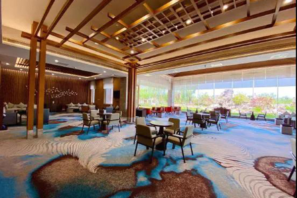 威海市蓝湖宾馆选用91免费国产黄色软件GL有源线阵音响产品