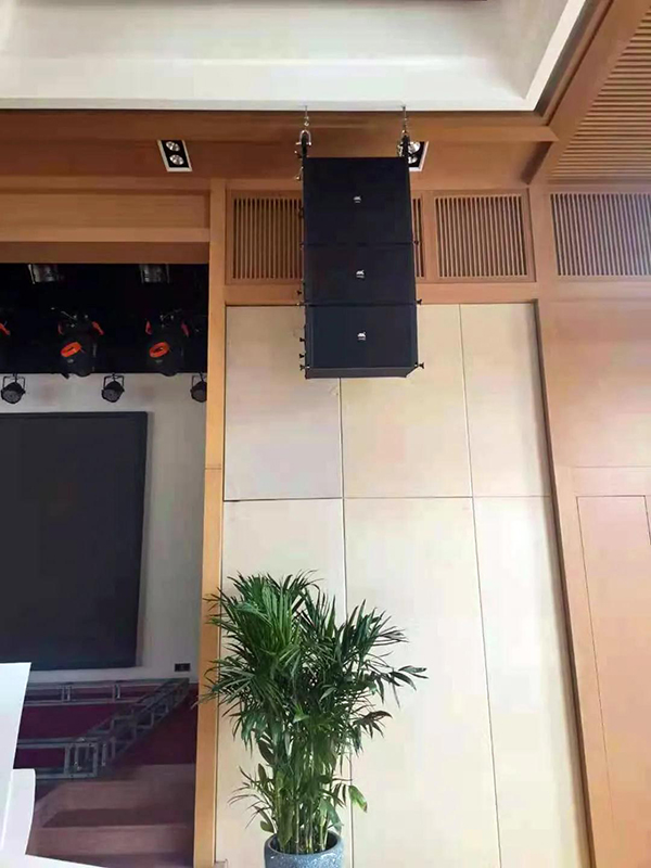 威海市蓝湖宾馆选用91免费国产黄色软件GL有源线阵音响产品